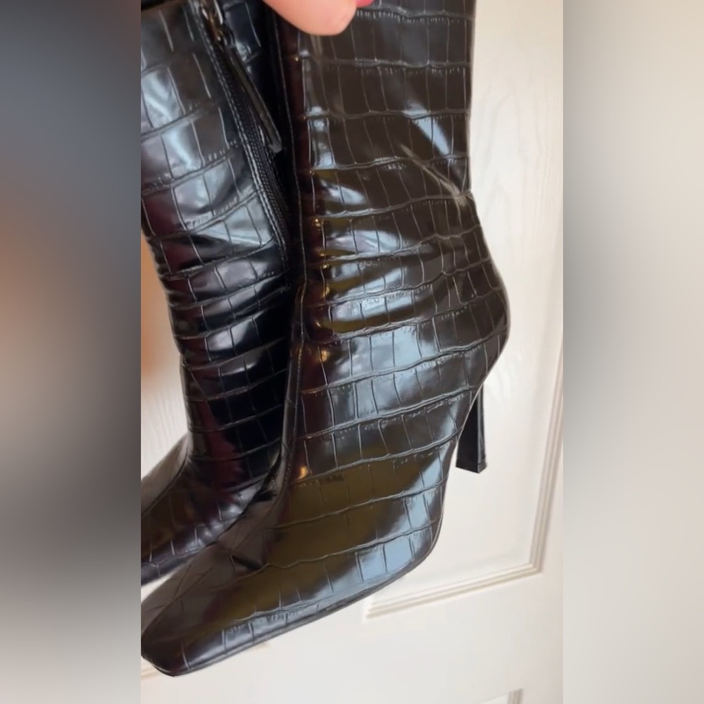 Black heel MANGO black croc embossed boots